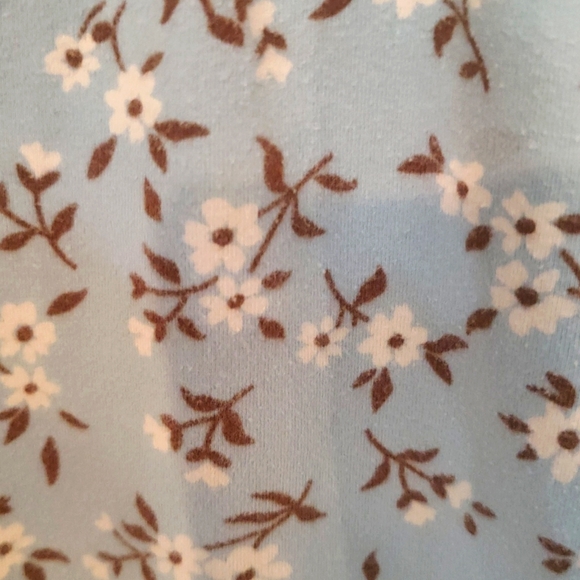 One Kid, Girls Blue Long Sleeve Shirt with White and Brown Flowers - Picture 5 of 6